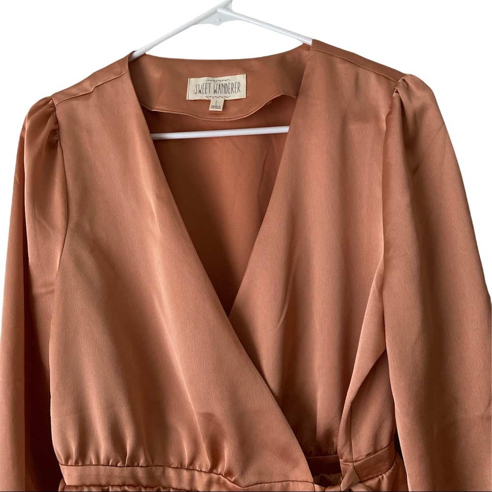 Sweet Wanderer Copper Wrap Blouse with Faux Satin Look and Feel Size Large - Picture 5 of 9